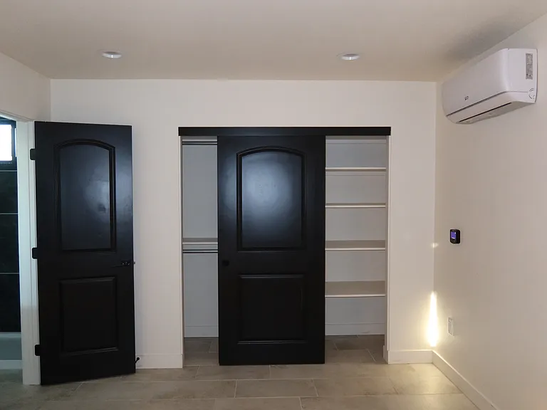 1322 Campus Ave #2 — Photo 16
