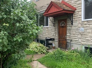 96 Ontario St #3, Ottawa, ON K1K 1K9
