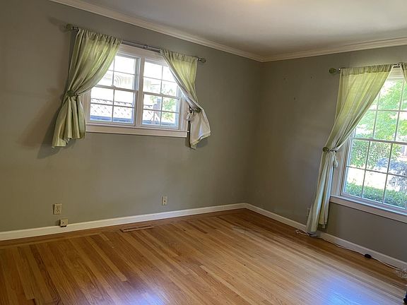 5th image of 640 Fairmede Ave