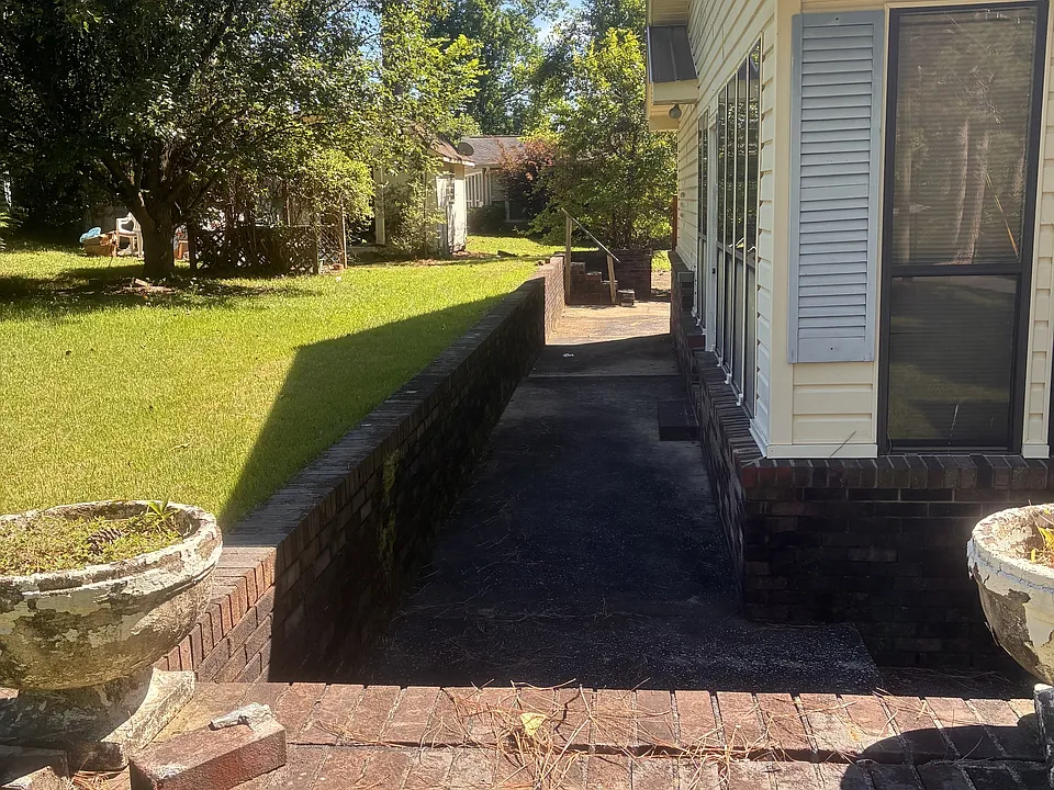 1100 Buena Vista Cir