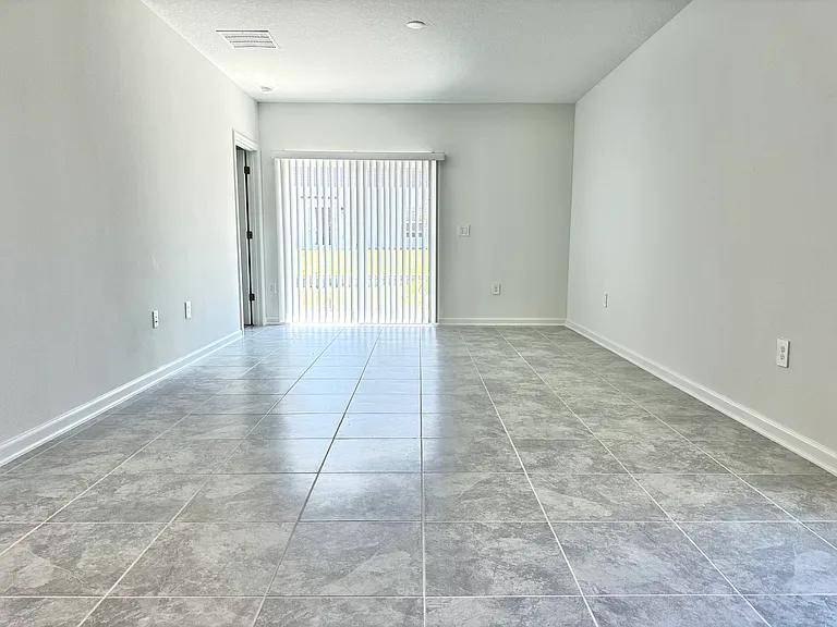 1823 Weir Blvd — Photo 9