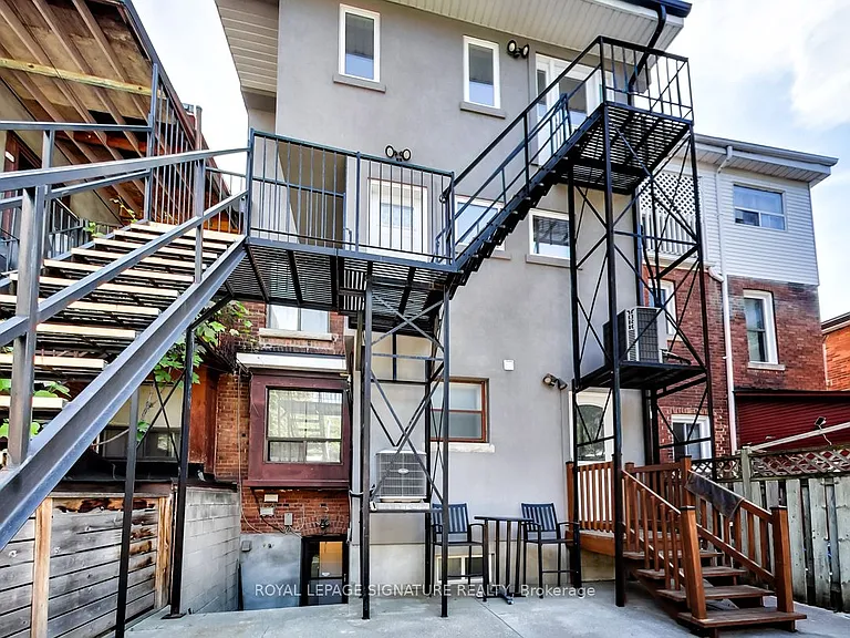 896 Bathurst St #BASEMENT — Photo 34