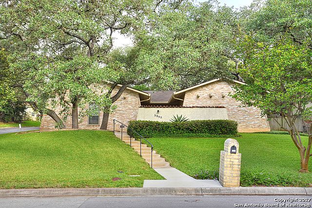 1st image of 3055 Colony Dr