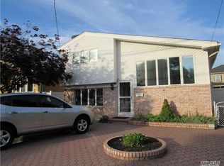 15823 85th St, Howard Beach, NY 11414