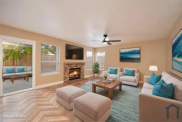 1585 Foxwood Dr — Photo 6