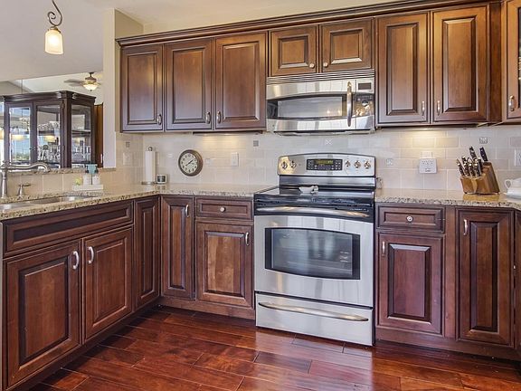 4th image of 2594 W Crown Dr