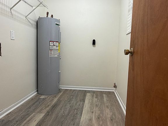 3rd image of 8650 Jernigan Rd #37