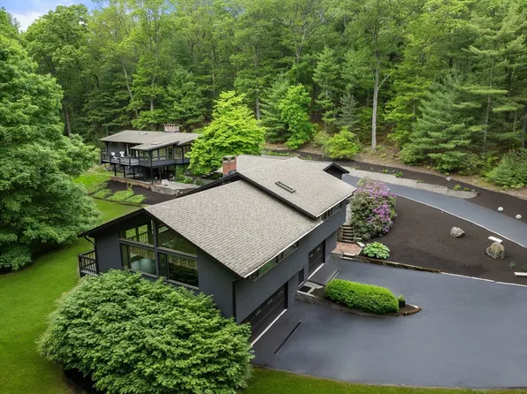 86 Myles Standish Rd, Weston, MA 02493