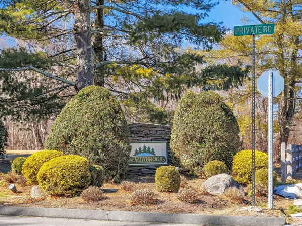 4 Echowoods Circle #4, Monroe, CT 06468