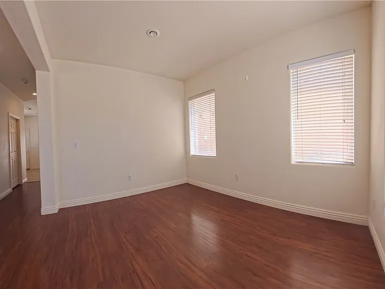 7776 Littondale St — Photo 7
