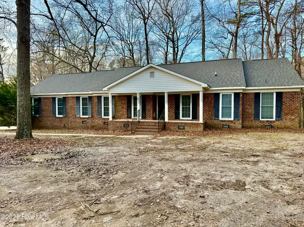 2900 Tripp Lane, Greenville, NC 27834