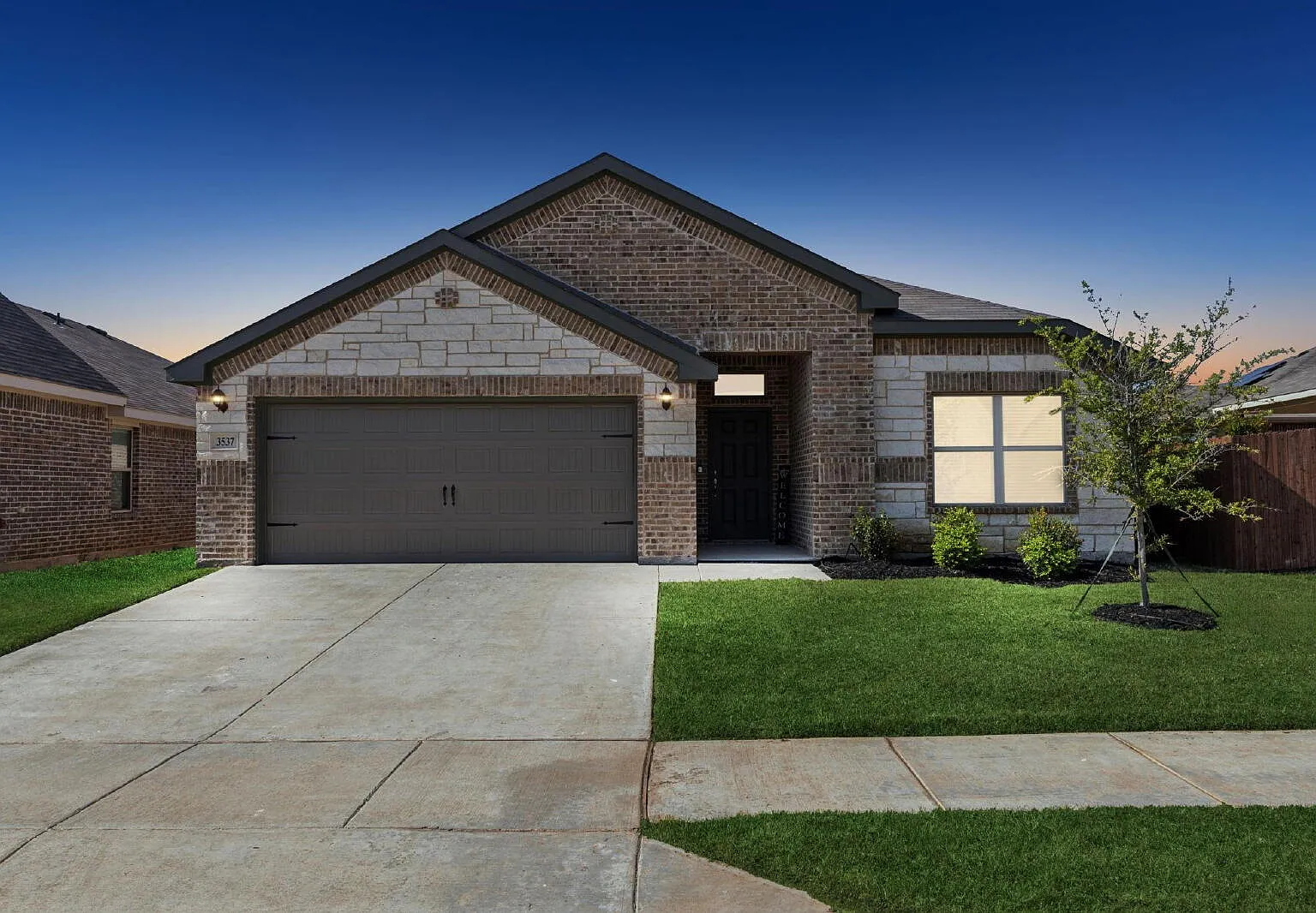 4 bed, 2.0 bath, 2054 sqft, $2,450 — Photo 1
