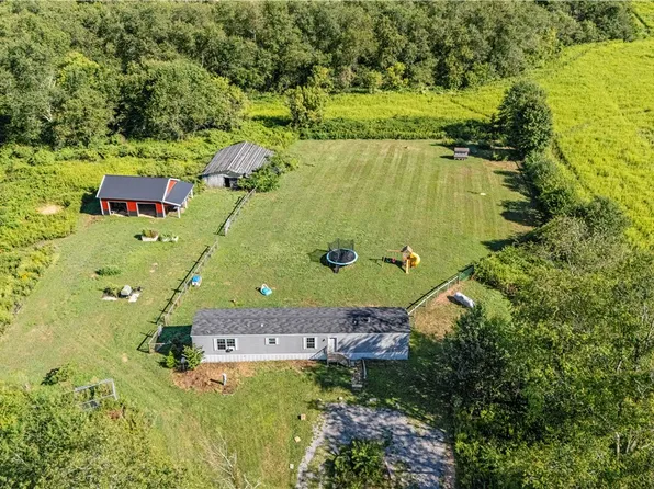 973 Saxonburg Rd, Butler, PA 16002