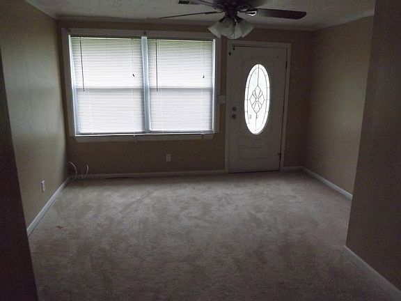 3rd image of 6414 Shadow Rock Dr