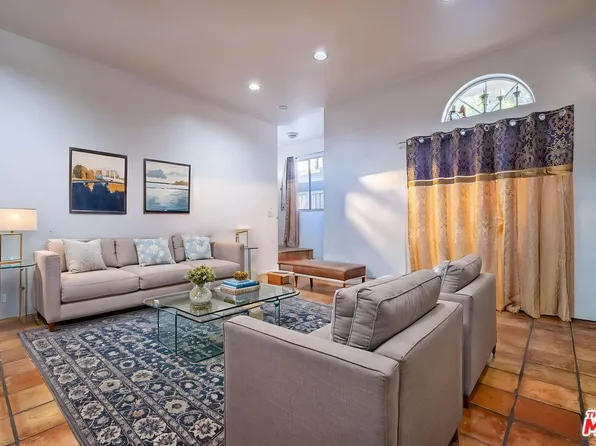 690 W 23rd St, San Pedro, CA 90731