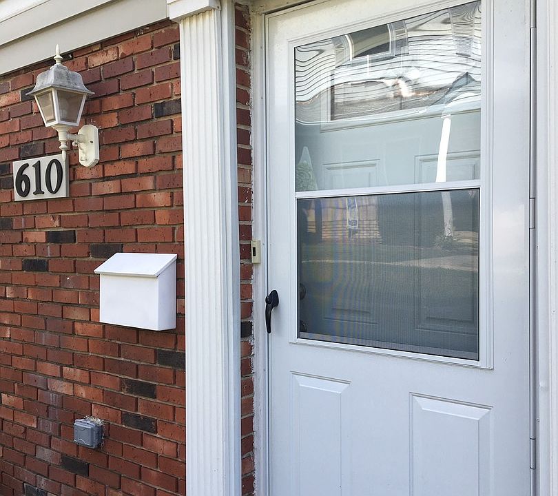 1st image of 610 Bryn Mawr Ct #610