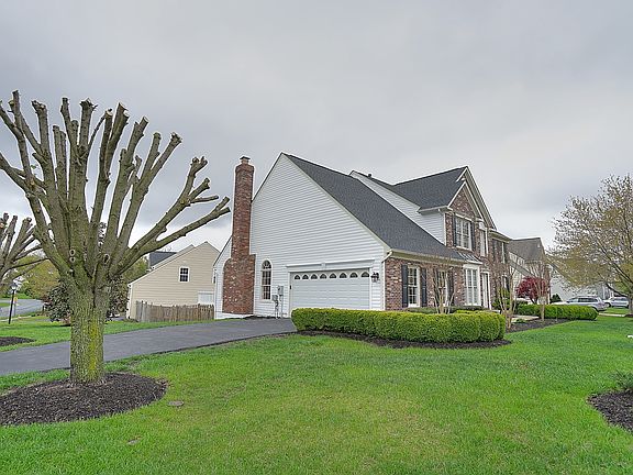 5th image of 14 Francis Ct