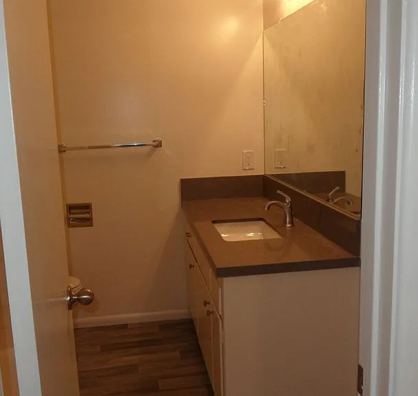 1189 N Shattuck St #A-C — Photo 14