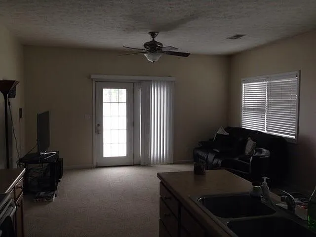 610 S Pennsylvania Ave — Photo 3