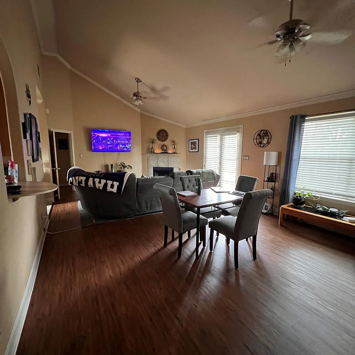3 bed, 2.0 bath, 1538 sqft, $1,875 — Photo 3