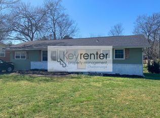 827 Woodmore Ln, Chattanooga, TN 37411