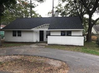 1132 Honeysuckle Ct, Mount Pleasant, SC 29464