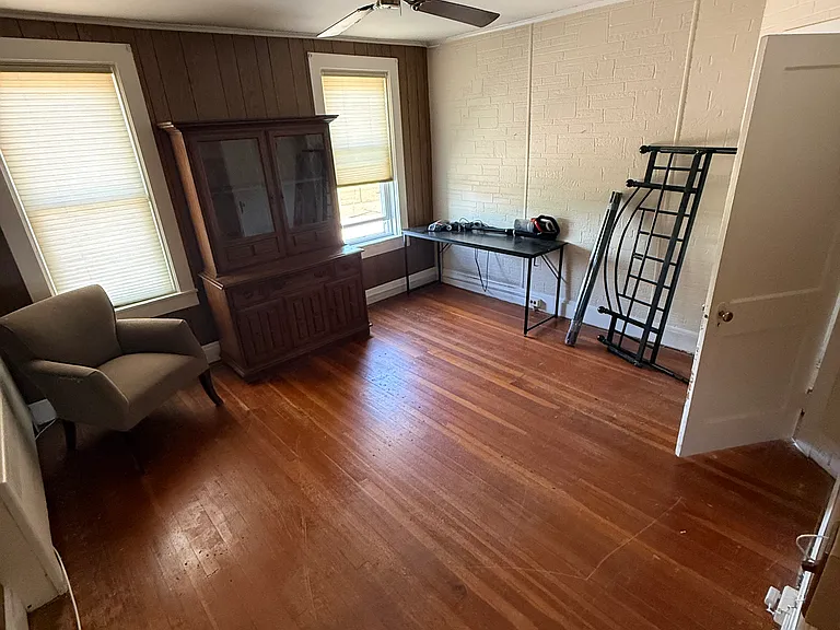 3841 Wilkens Ave — Photo 11