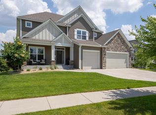 10663 Brookside Trl N, Champlin, MN 55316