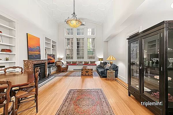 1st image of 35 E 9th St APT 4