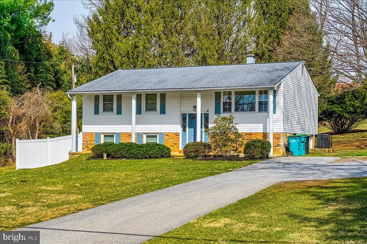 2536 Sandymount Rd photo 1