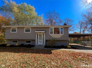 14 Pennywise Lane, Ledyard, CT 06339