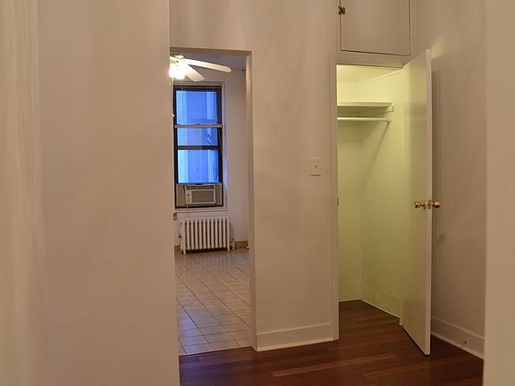 4th image of 932 Columbus Ave APT 4N