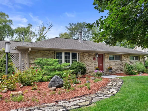 W220N5459 Town Line ROAD, Sussex, WI 53089
