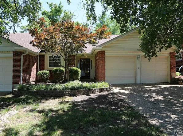 8628 Glenmont Ct, Saint Louis, MO 63123