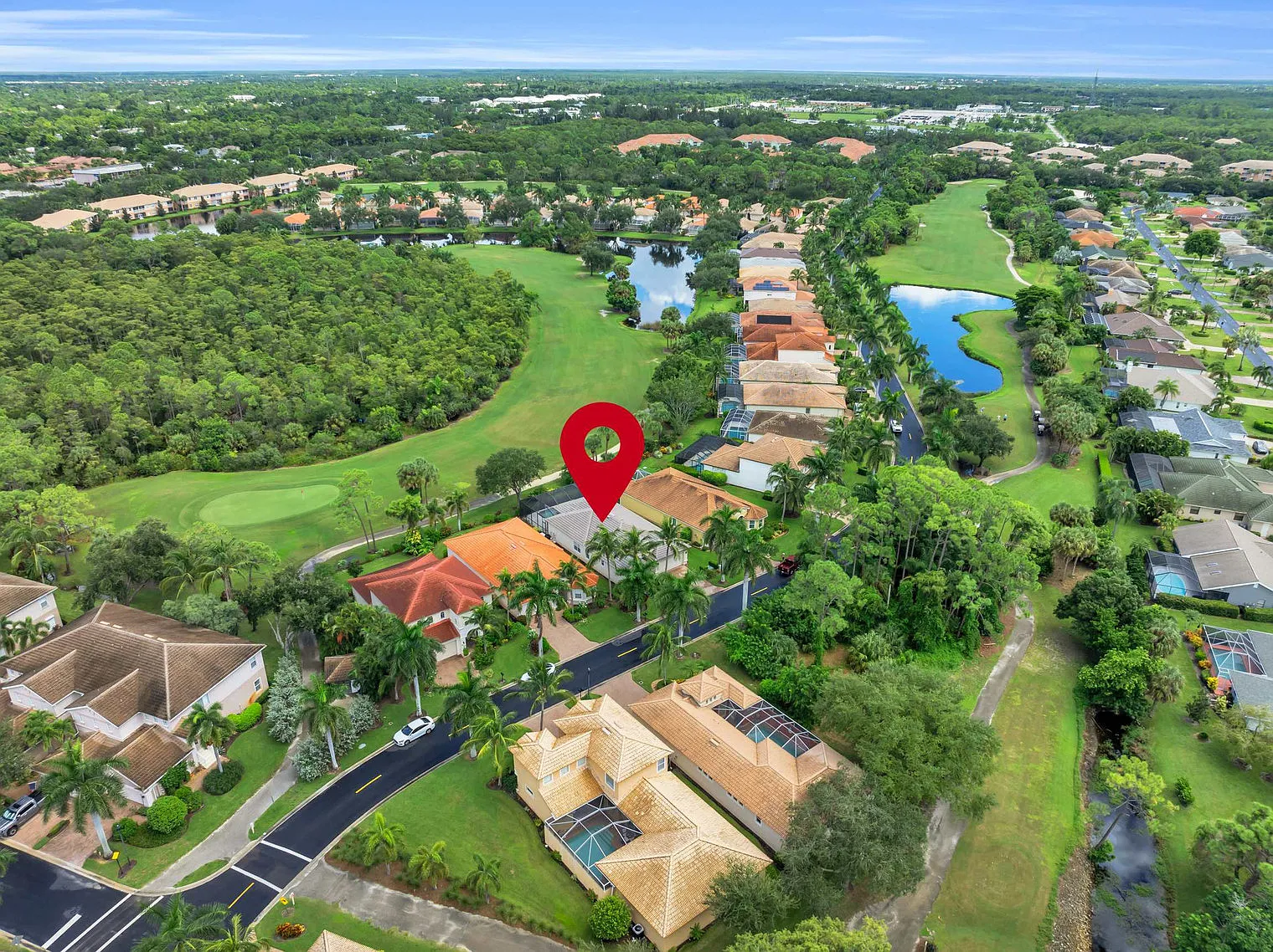4 bed, 3.0 bath, $6,330 — Photo 4