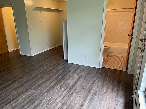 5th image of 5630 Macey Ave