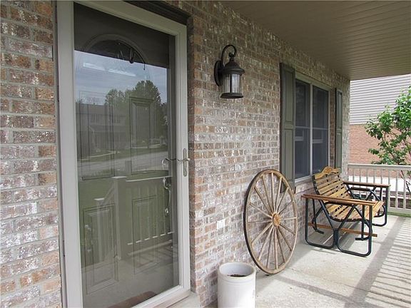 3rd image of 329 Meadow Wood Dr