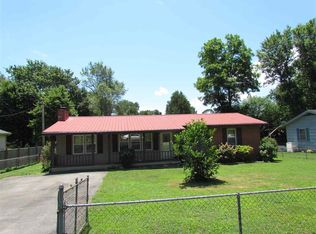 1211 Apache St, Athens, TN 37303