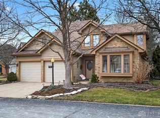 955 Elk Hollow Ln, Dayton, OH 45459