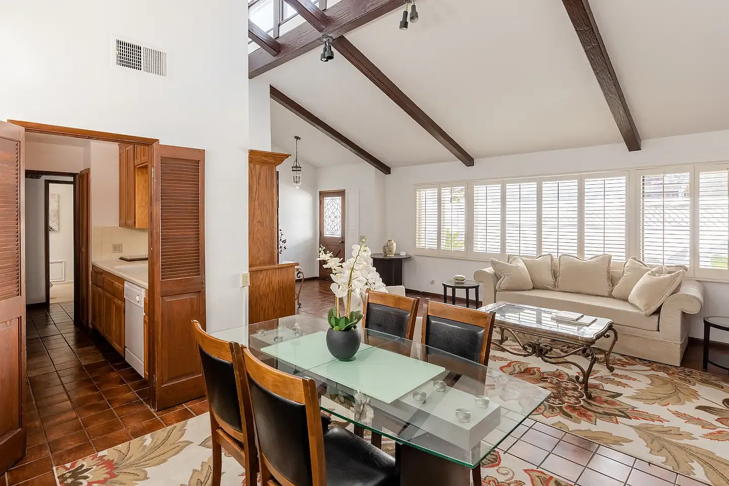 N Bedford Dr, Beverly Hills — Photo 4