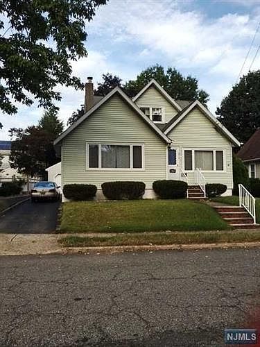 1st image of 13-13 Arnold St #1X