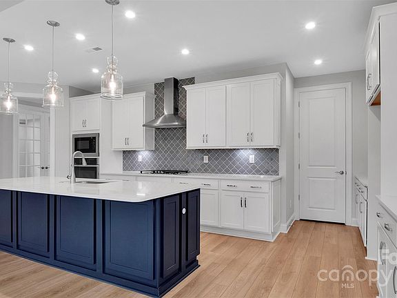 5th image of 4352 Moxie Way