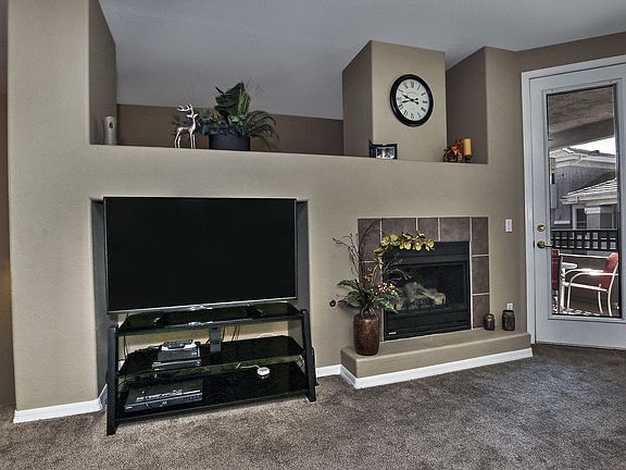 5th image of 15221 N Clubgate Dr Unit 2146