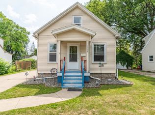 1129 Reed St, Green Bay, WI 54303
