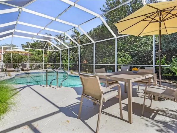 258 Monterey Dr, Naples, FL 34119