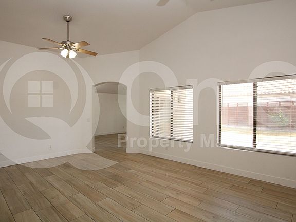 5th image of 1673 E Wildhorse Pl