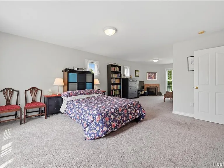 1765 Townsend St — Photo 22
