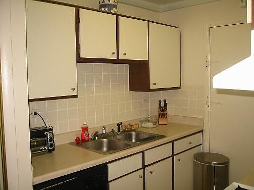 3rd image of 453 Gregory Ave
