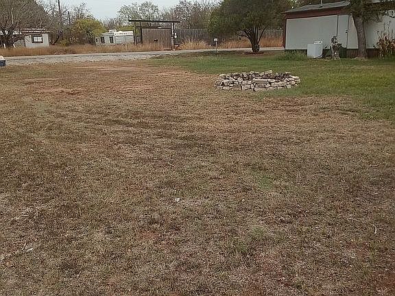 4th image of 3021 Elmwood Dr