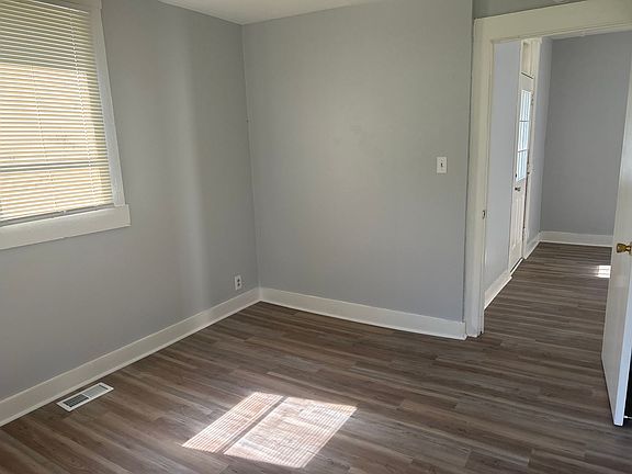 4th image of 215 W Pike St #2